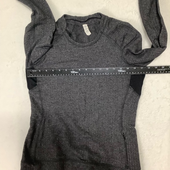 Lululemon Think Fast Long Sleeve Top Herringbone Black / Gray Size 8 - Picture 11 of 13